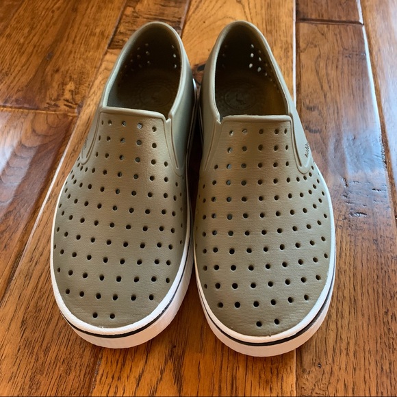 Native | taupe slip on shoes | Sz M6 / W8 - Picture 14 of 14